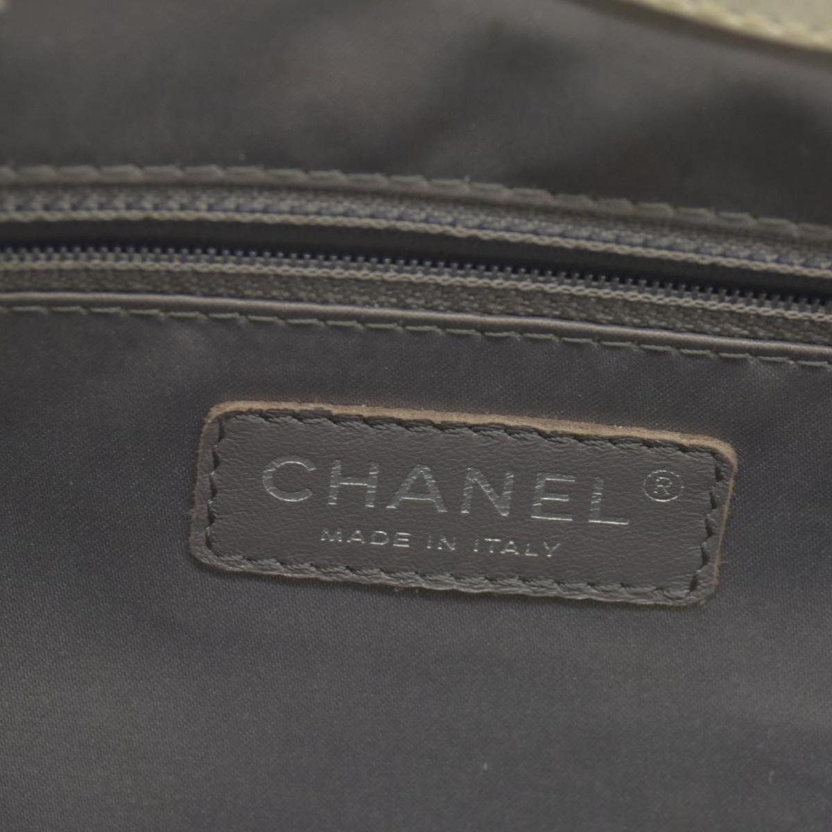 $3500 Chanel Caviar Quilted XL Grand Shopping Tote GST White 2011-2012