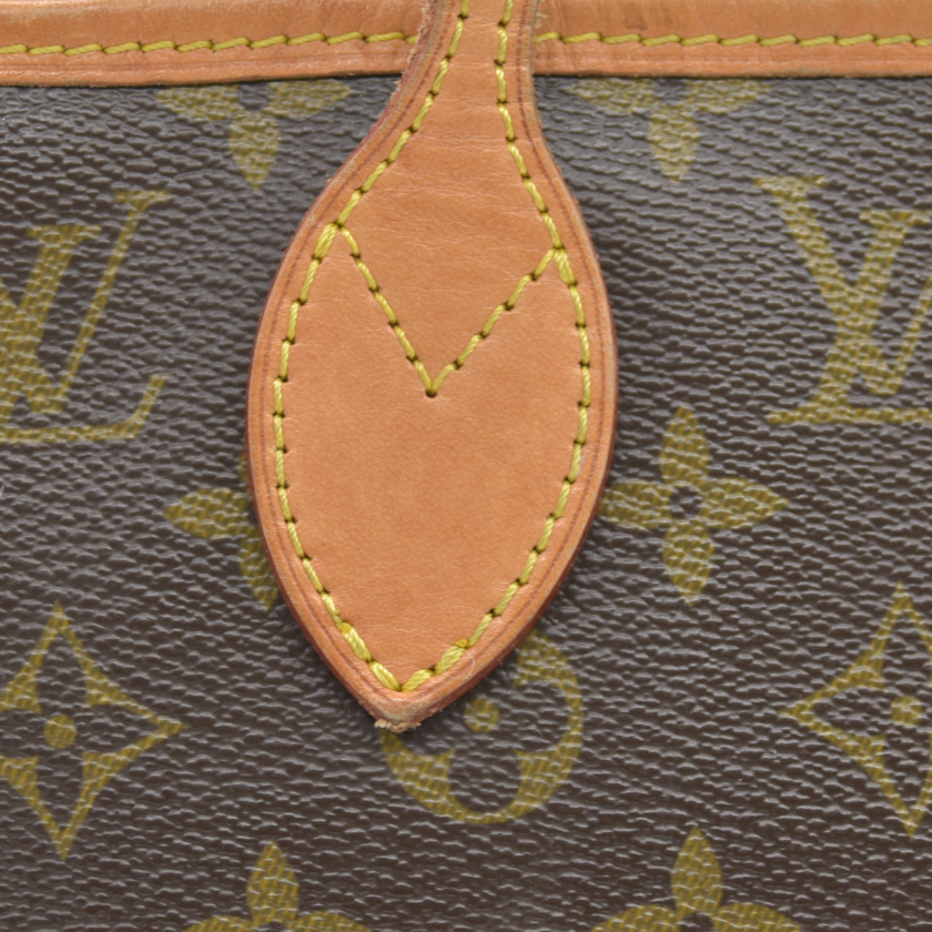 AUCTION $2120 Louis Vuitton  Monogram V Neverfull MM Turquoise