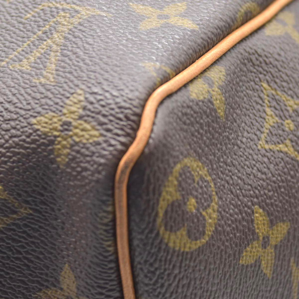 $1420 2000 Louis Vuitton Monogram Keepall 45 FL0040