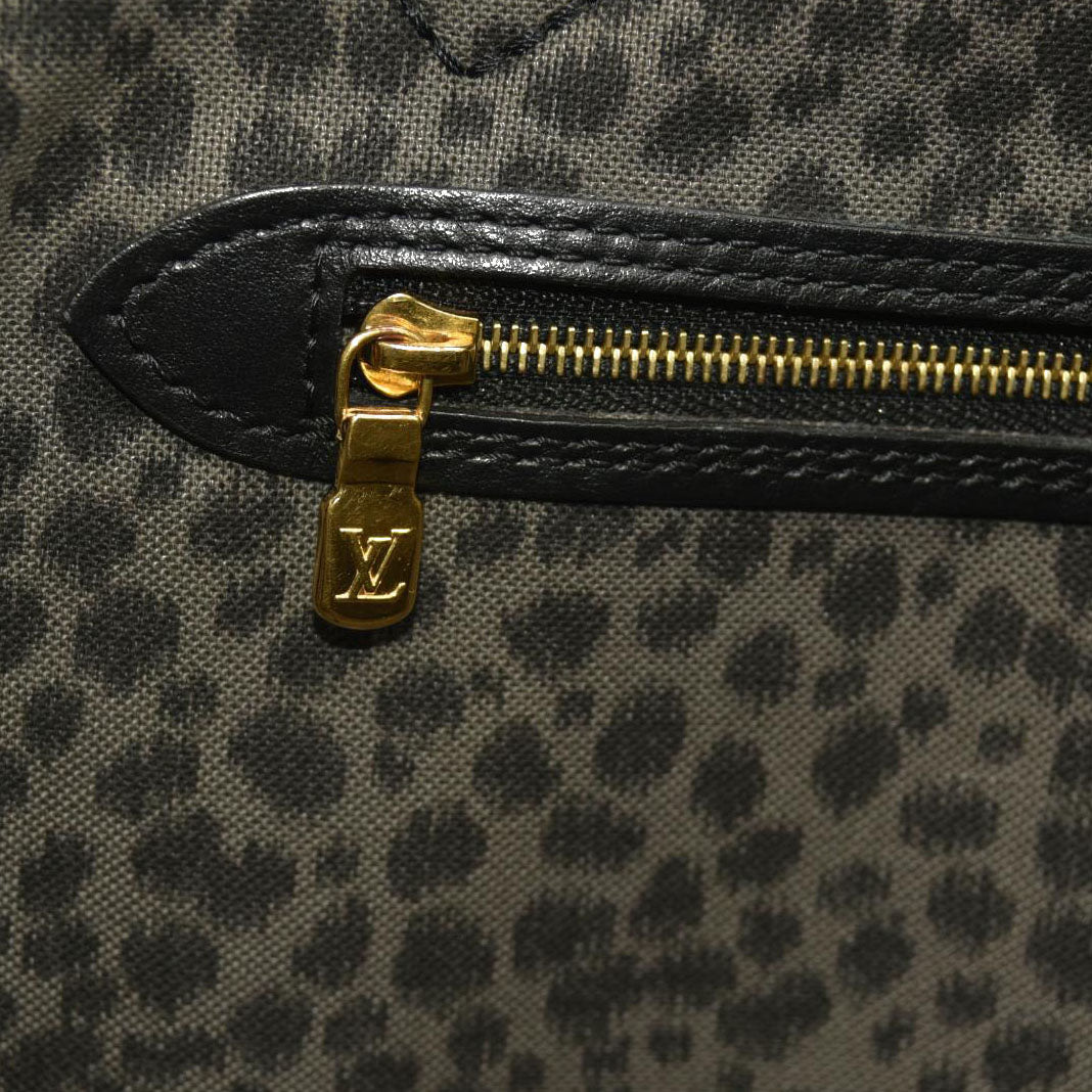 Louis Vuitton  Monogram Giant Wild At Heart Neverfull MM Black RFID