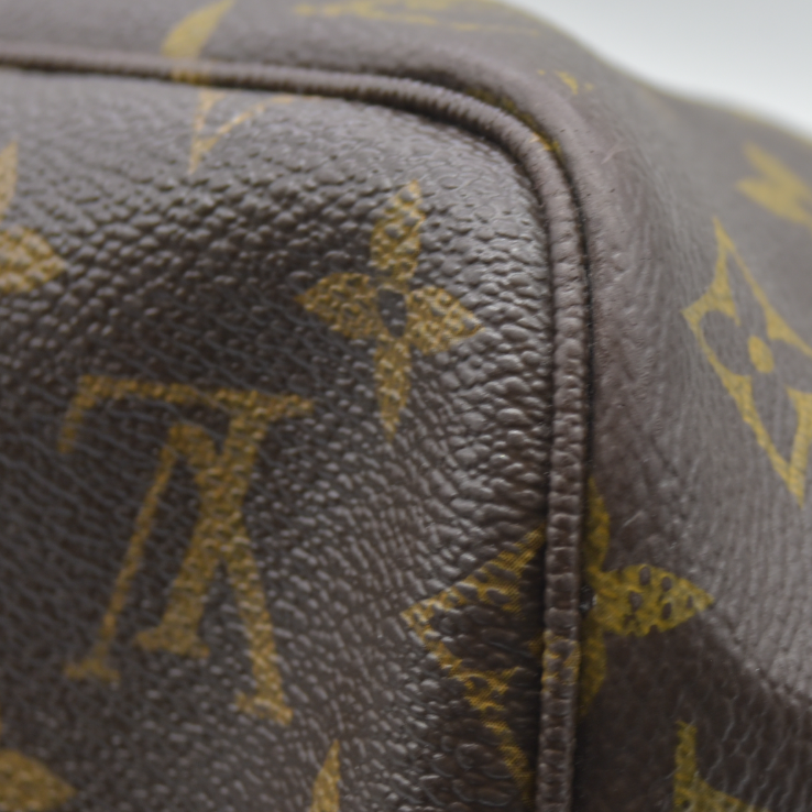 AUCTION $2120 Louis Vuitton  Monogram V Neverfull MM Turquoise