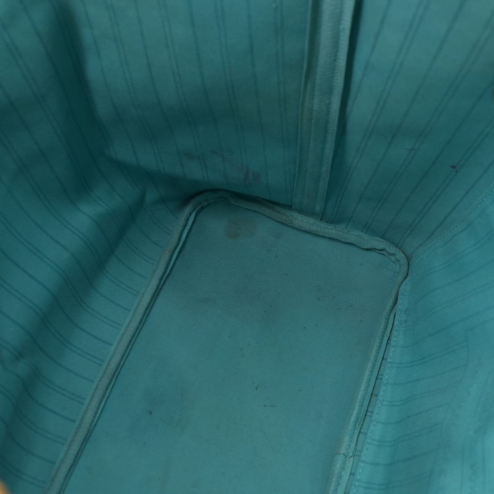 AUCTION $2120 Louis Vuitton  Monogram V Neverfull MM Turquoise