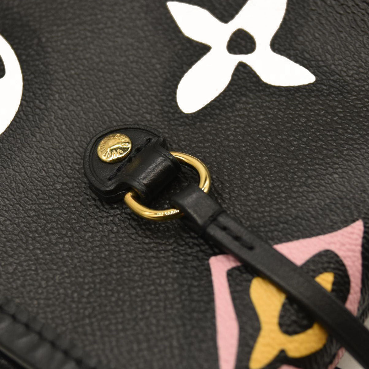 Louis Vuitton  Monogram Giant Wild At Heart Neverfull MM Black RFID