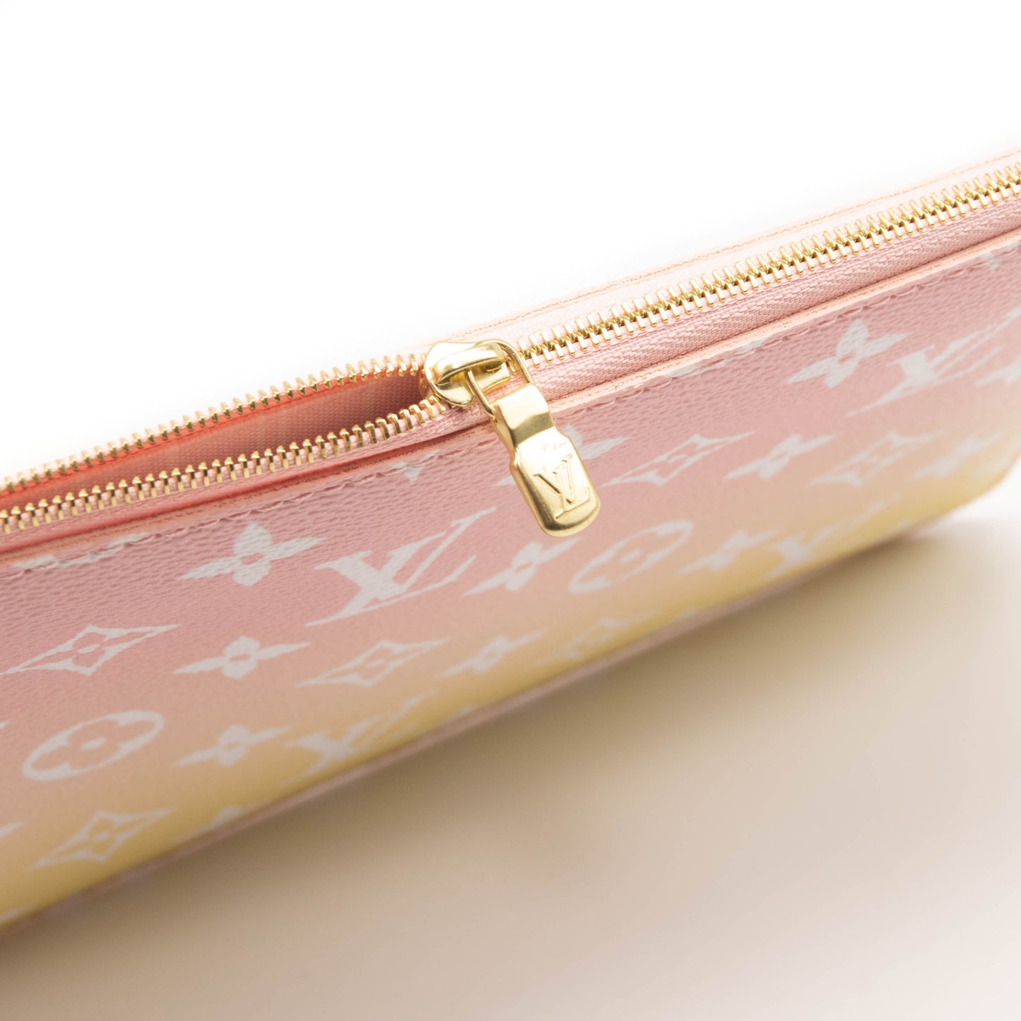 Louis Vuitton Monogram By The Pool Neverfull MM Pochette Light Pink Wristlet