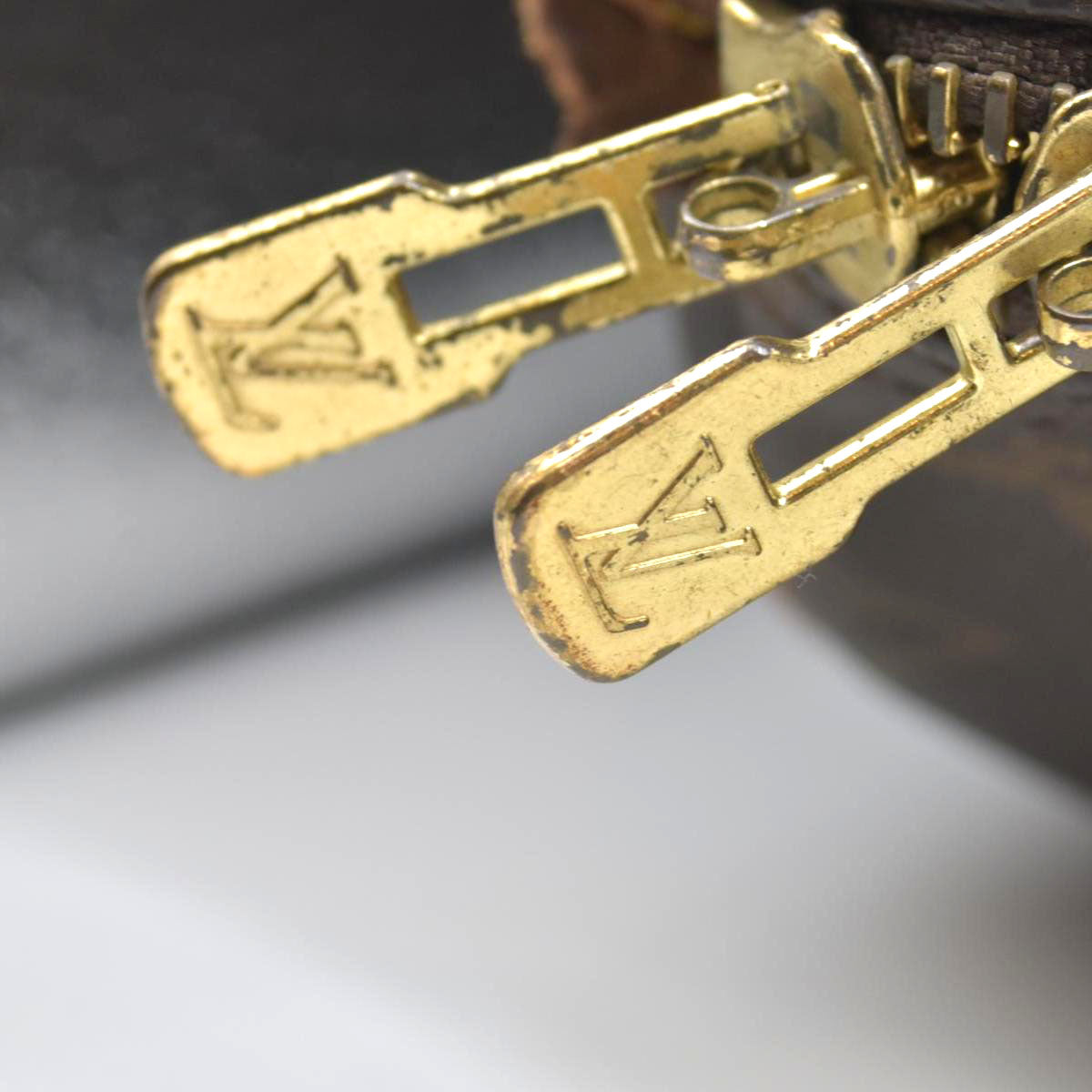$2170 2002 Louis Vuitton Monogram Keepall 55 MI9002