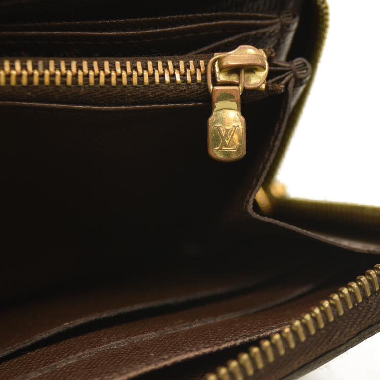 Louis Vuitton  Damier Ebene Zippy Wallet CA3049