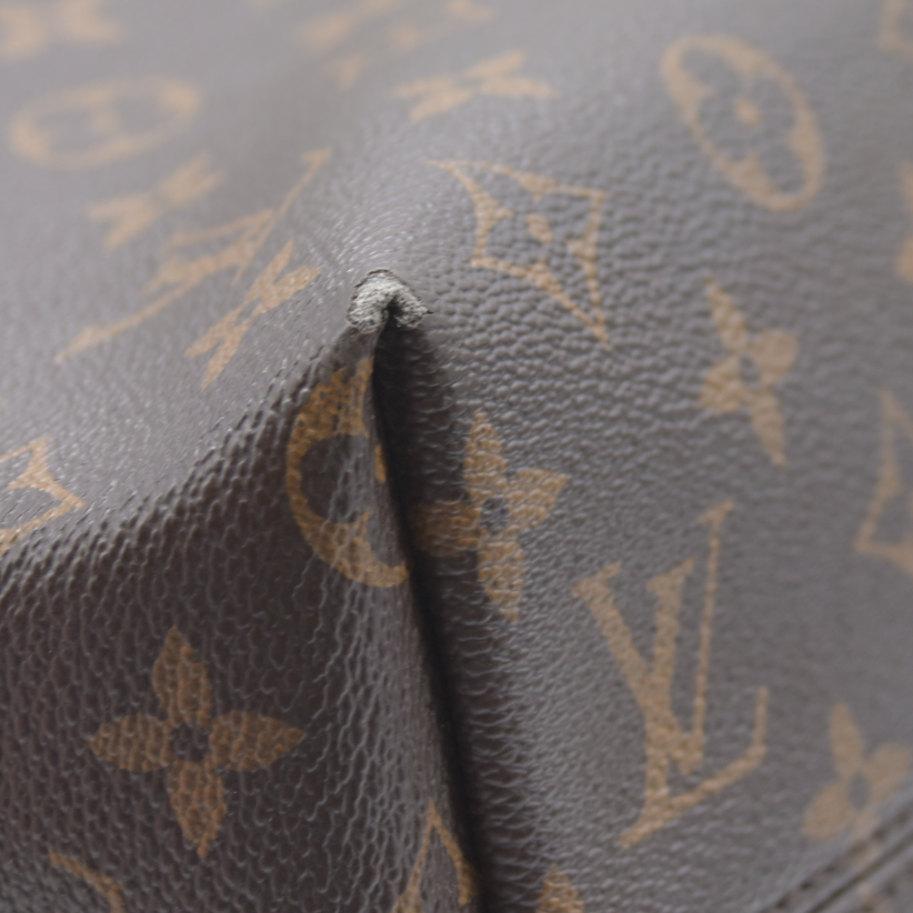 AUCTION $2120 Louis Vuitton  Monogram Graceful MM TX0159