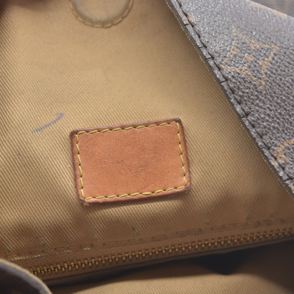 AUCTION $1890 Louis Vuitton  Monogram Graceful PM RFID WELL WORN