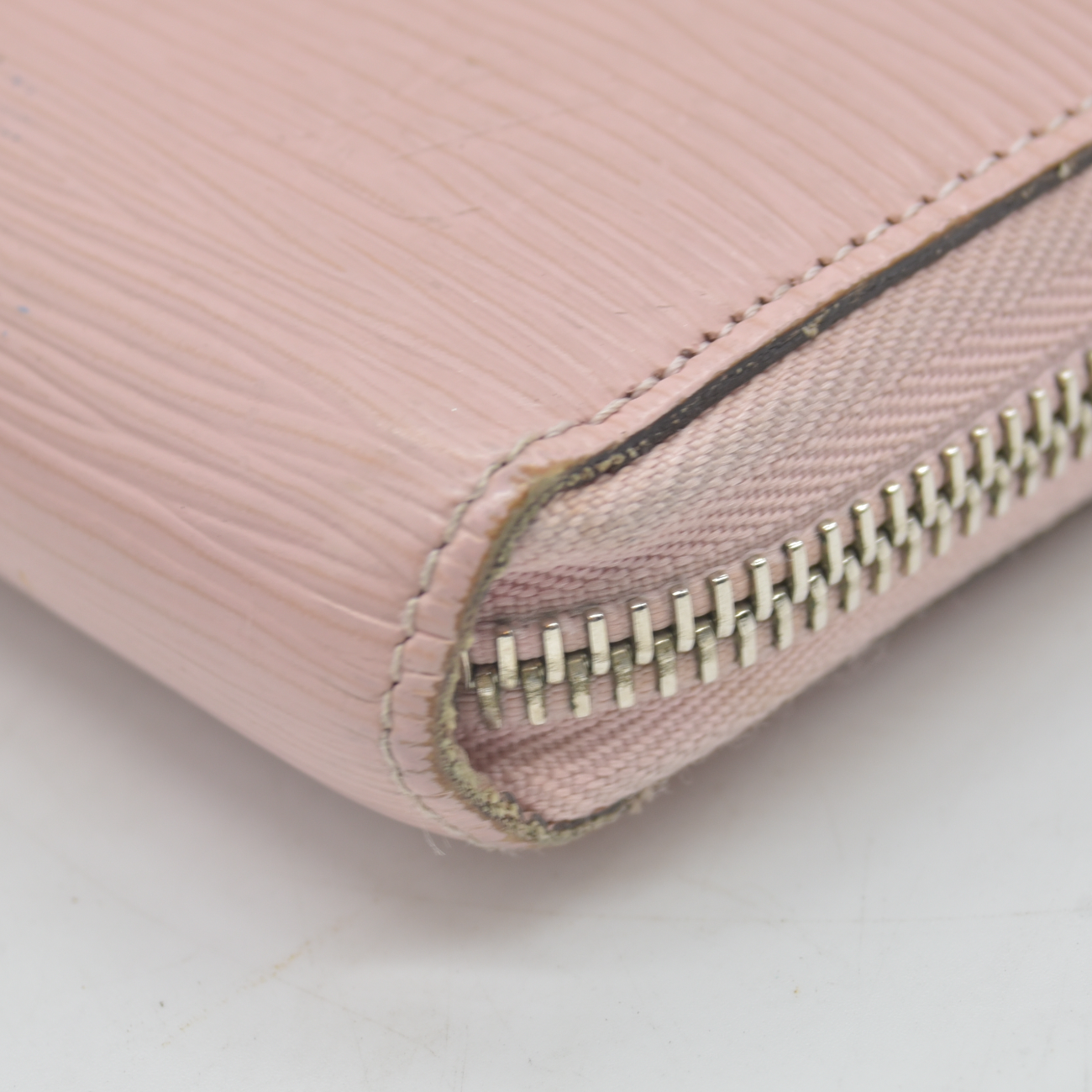 $1040 2016 LOUIS VUITTON Epi Zippy Wallet Rose Ballerine CA1116
