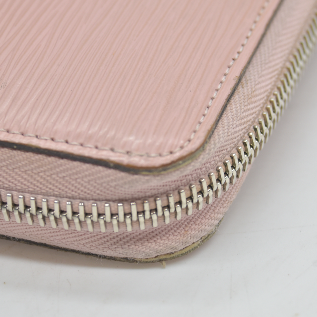 $1040 2016 LOUIS VUITTON Epi Zippy Wallet Rose Ballerine CA1116