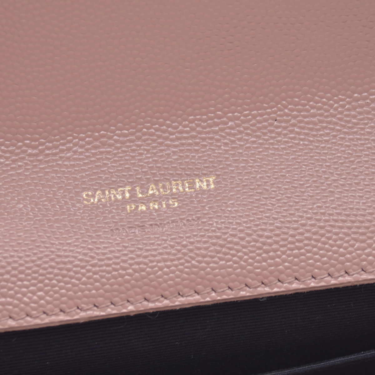 $850 2022 Saint Laurent Grain De Poudre Matelasse Chevron Monogram Envelope Clutch