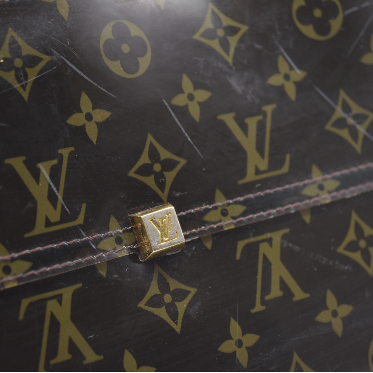 AUCTION $3500 Louis Vuitton  Vinyl Monogram Ambre Sac Cabas GM