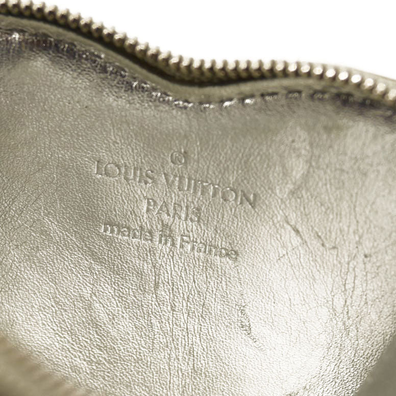 LOUIS VUITTON Monogram Miroir Heart Coin Purse Silver