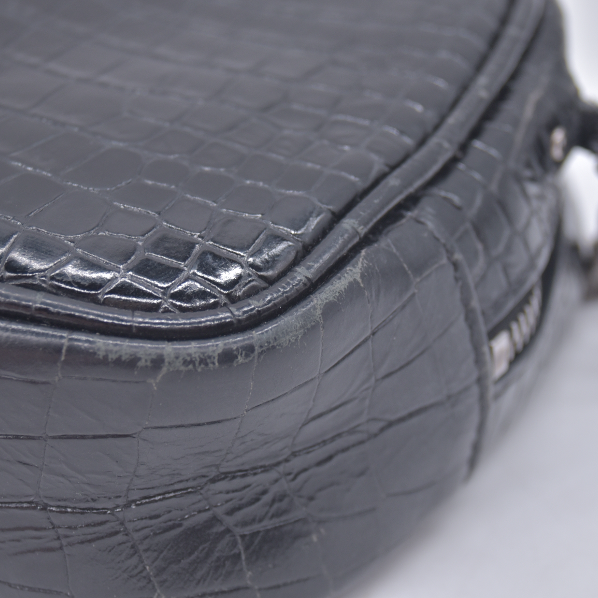 $1800 2019 Saint Laurent Calfskin Crocodile Embossed Monogram Mini Lou Camera Bag Black 10020872