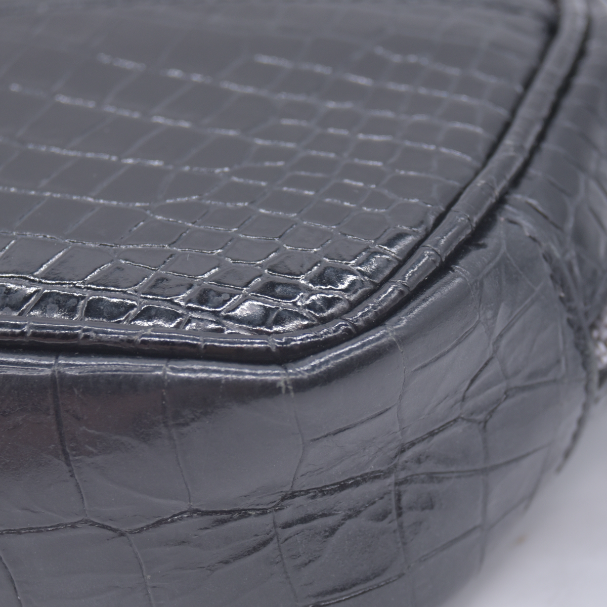 $1800 2019 Saint Laurent Calfskin Crocodile Embossed Monogram Mini Lou Camera Bag Black 10020872
