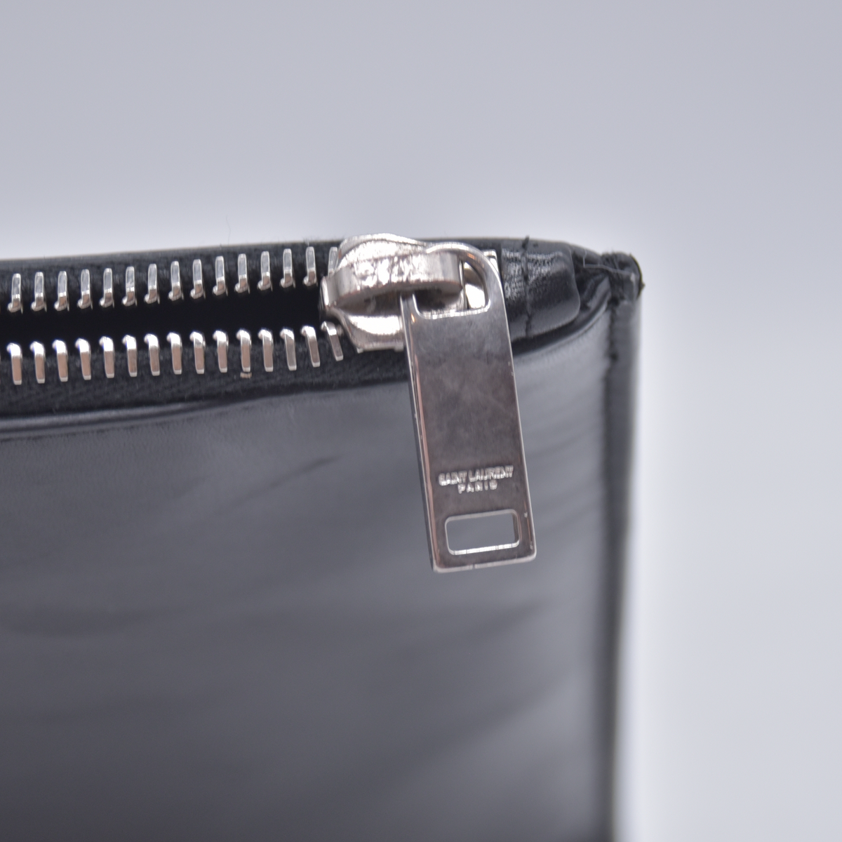 $1000 2018 Saint Laurent Monogram Clutch Leather Portfolio 10020867