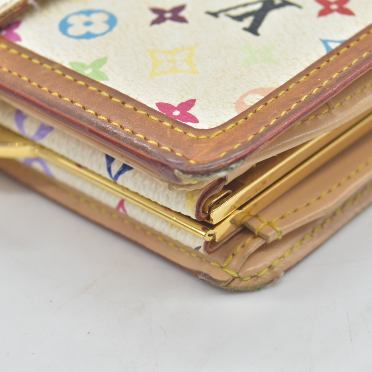 $790 2005 Louis Vuitton Monogram Multicolor French Purse Wallet White TH0075