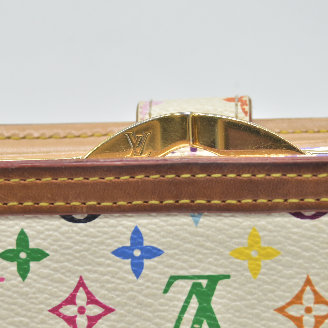 $790 2005 Louis Vuitton Monogram Multicolor French Purse Wallet White TH0075