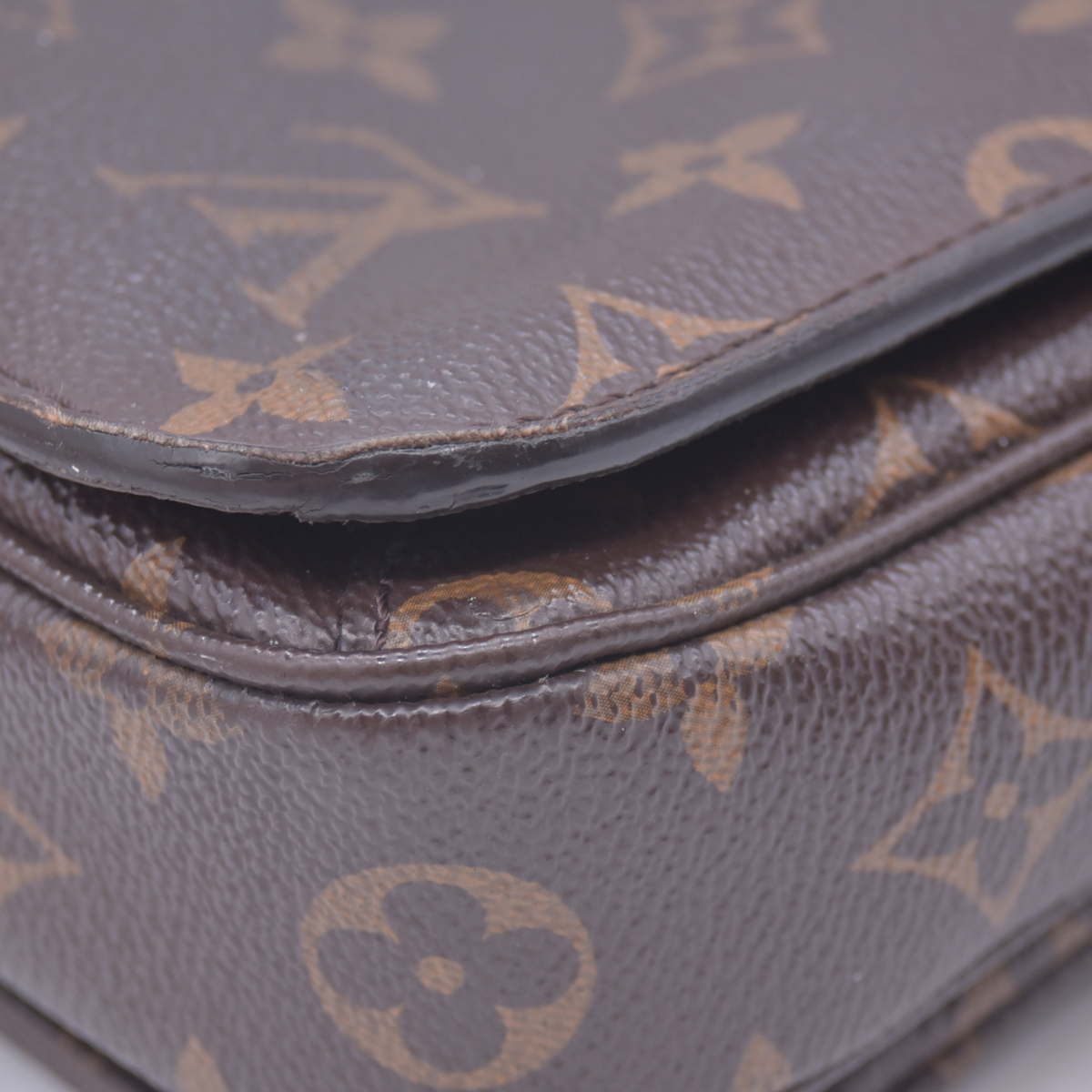 $2840 2019 Louis Vuitton Monogram Pochette Metis 10020869