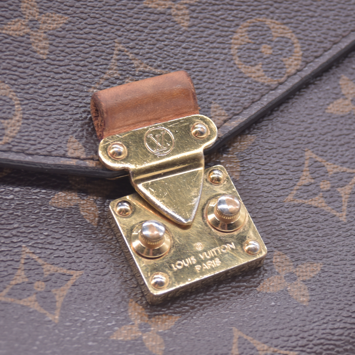 $2840 2019 Louis Vuitton Monogram Pochette Metis 10020869