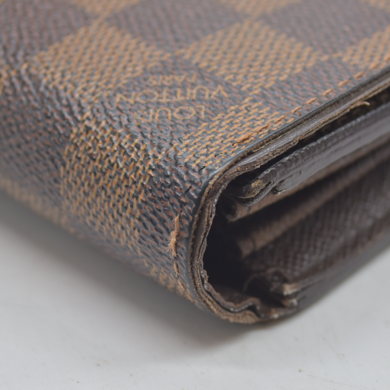 $940 2011 Louis Vuitton Damier Ebene Sistina Wallet CA3191