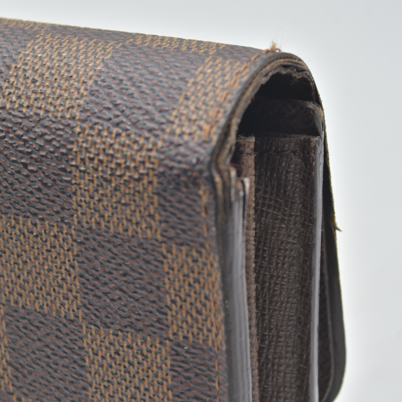 $940 2011 Louis Vuitton Damier Ebene Sistina Wallet CA3191