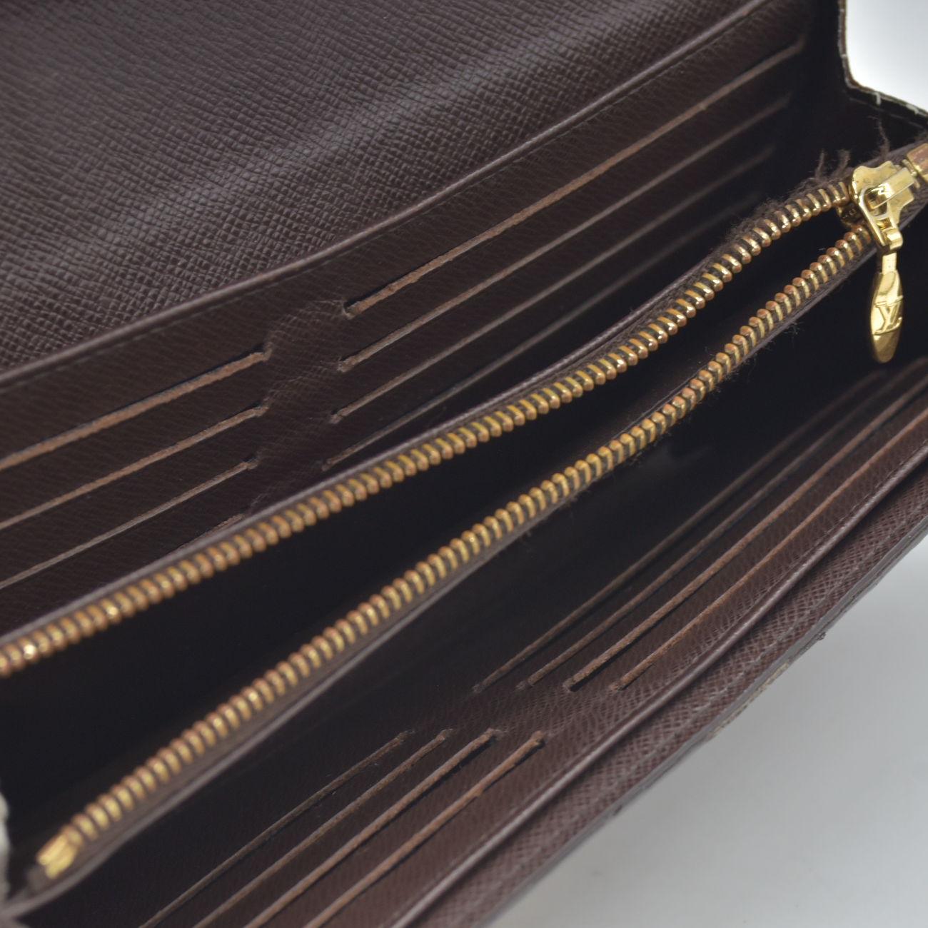 $940 2011 Louis Vuitton Damier Ebene Sistina Wallet CA3191