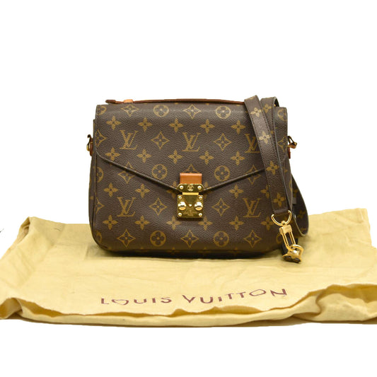 LOUIS VUITTON Monogram Pochette Metis DR3184