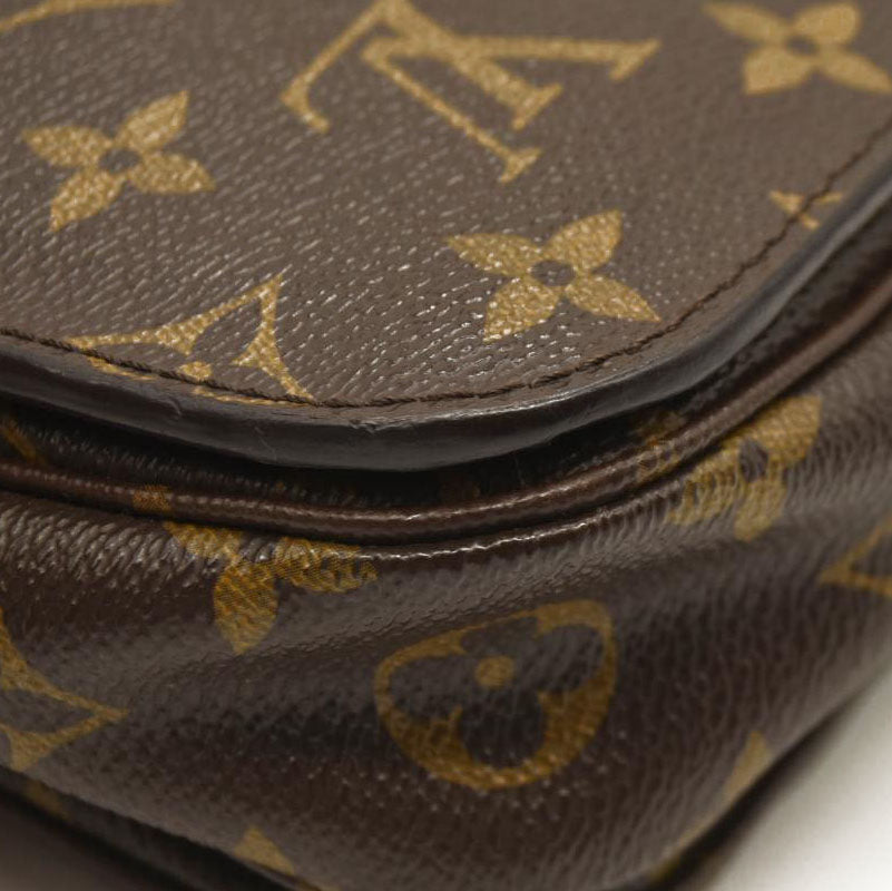 LOUIS VUITTON Monogram Pochette Metis DR3184