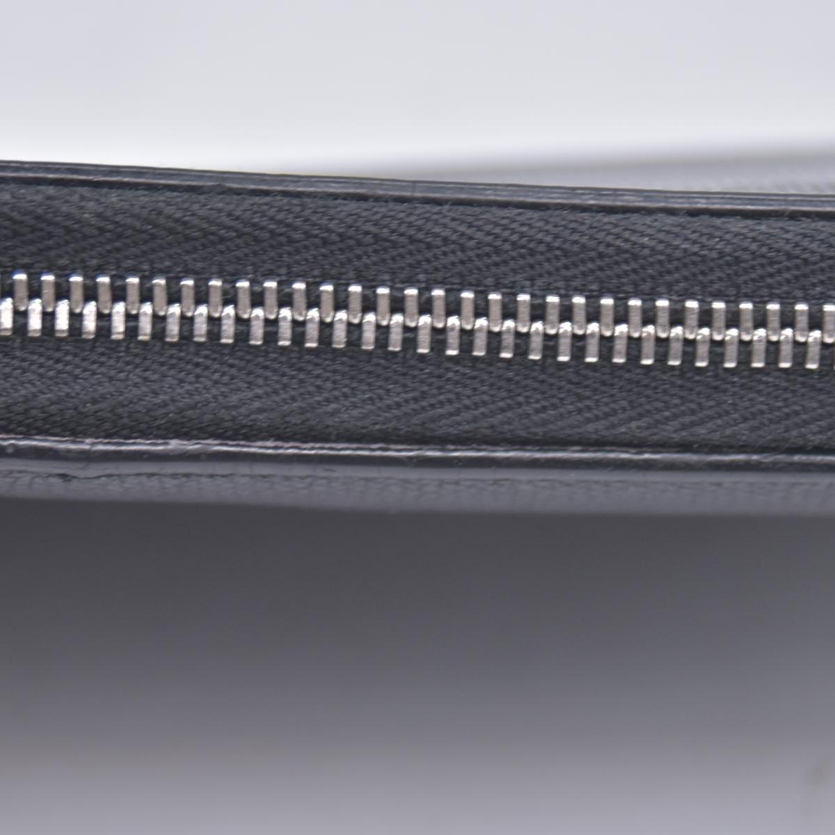$600 Tiffany and co Large Zip Wallet in Black Leather CONSIGNMENT