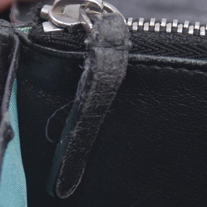 $600 Tiffany and co Large Zip Wallet in Black Leather CONSIGNMENT