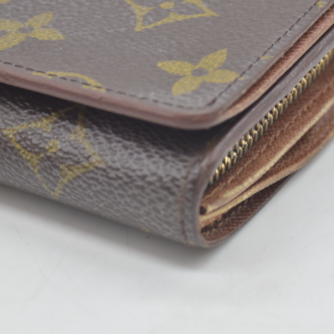 $560 1995 Louis Vuitton Monogram Porte-Monnaie Tresor Wallet RA0965