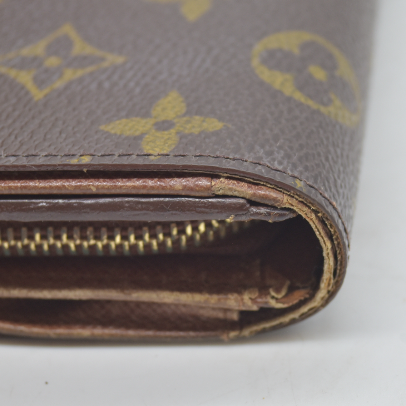$560 1995 Louis Vuitton Monogram Porte-Monnaie Tresor Wallet RA0965