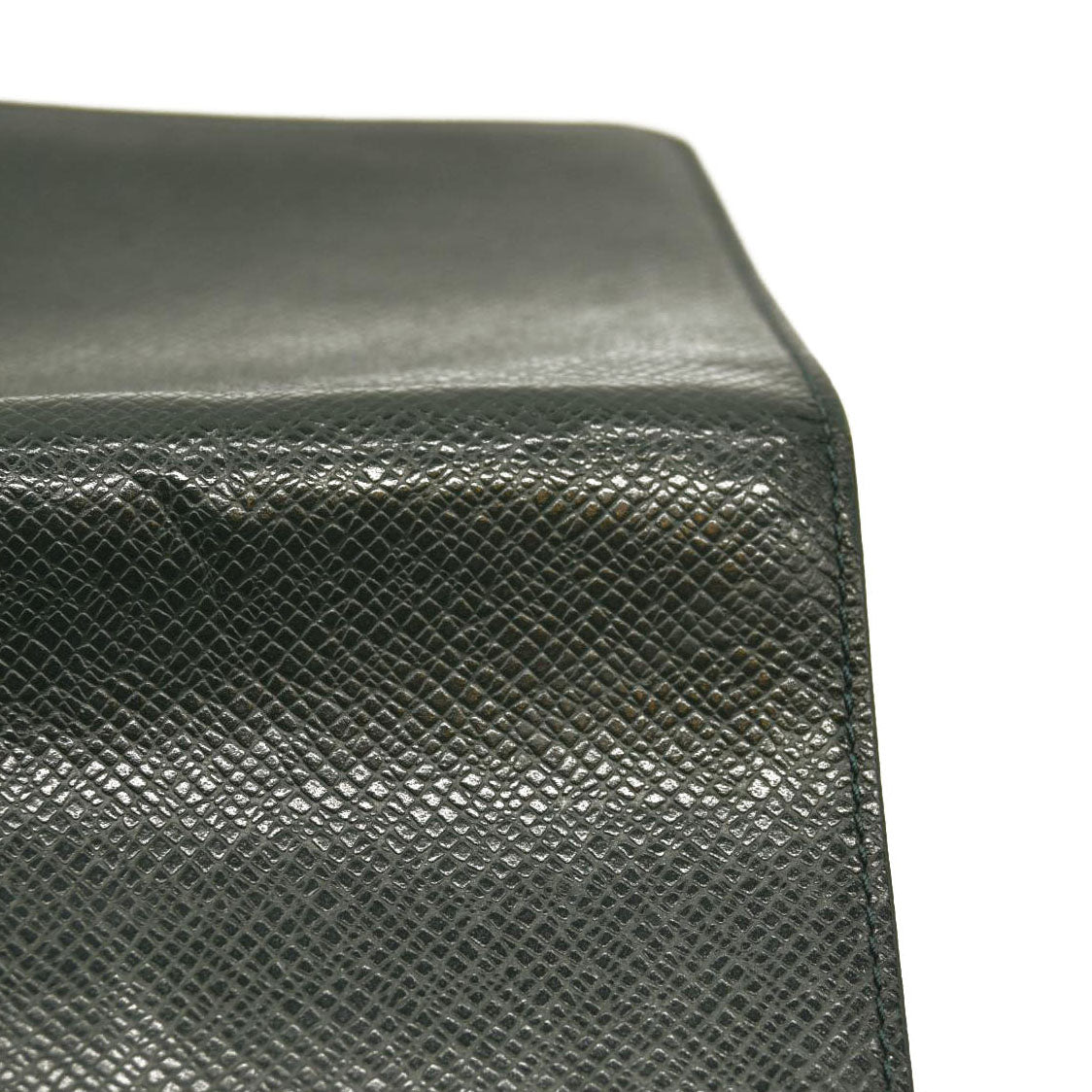 LOUIS VUITTON Taiga Porte Valeurs Organizer Wallet Epicea Passport Holder Green