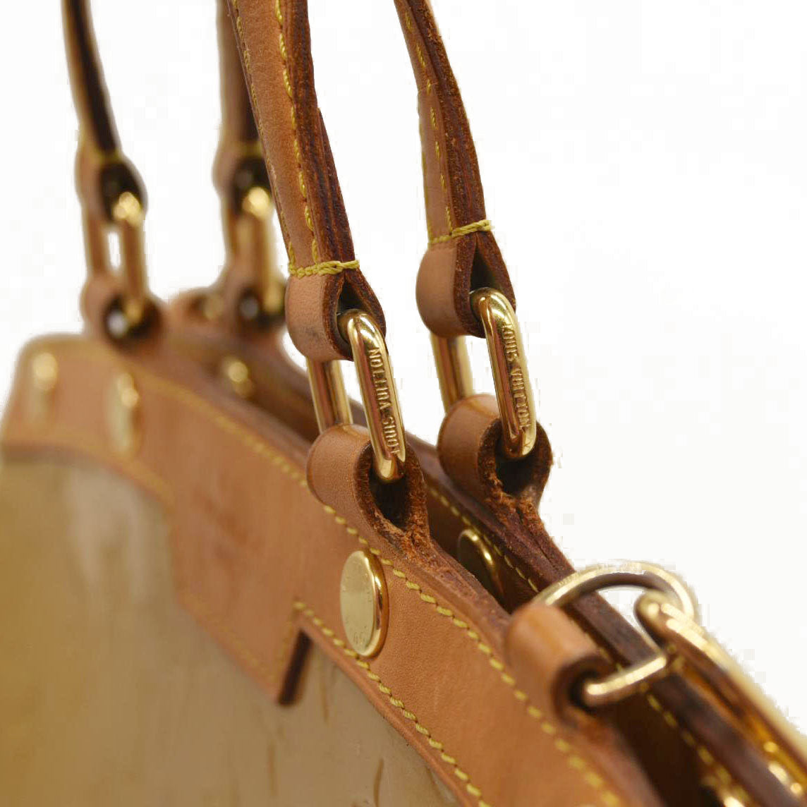 Louis Vuitton  Vernis Brea MM Blanc Corail DR2152