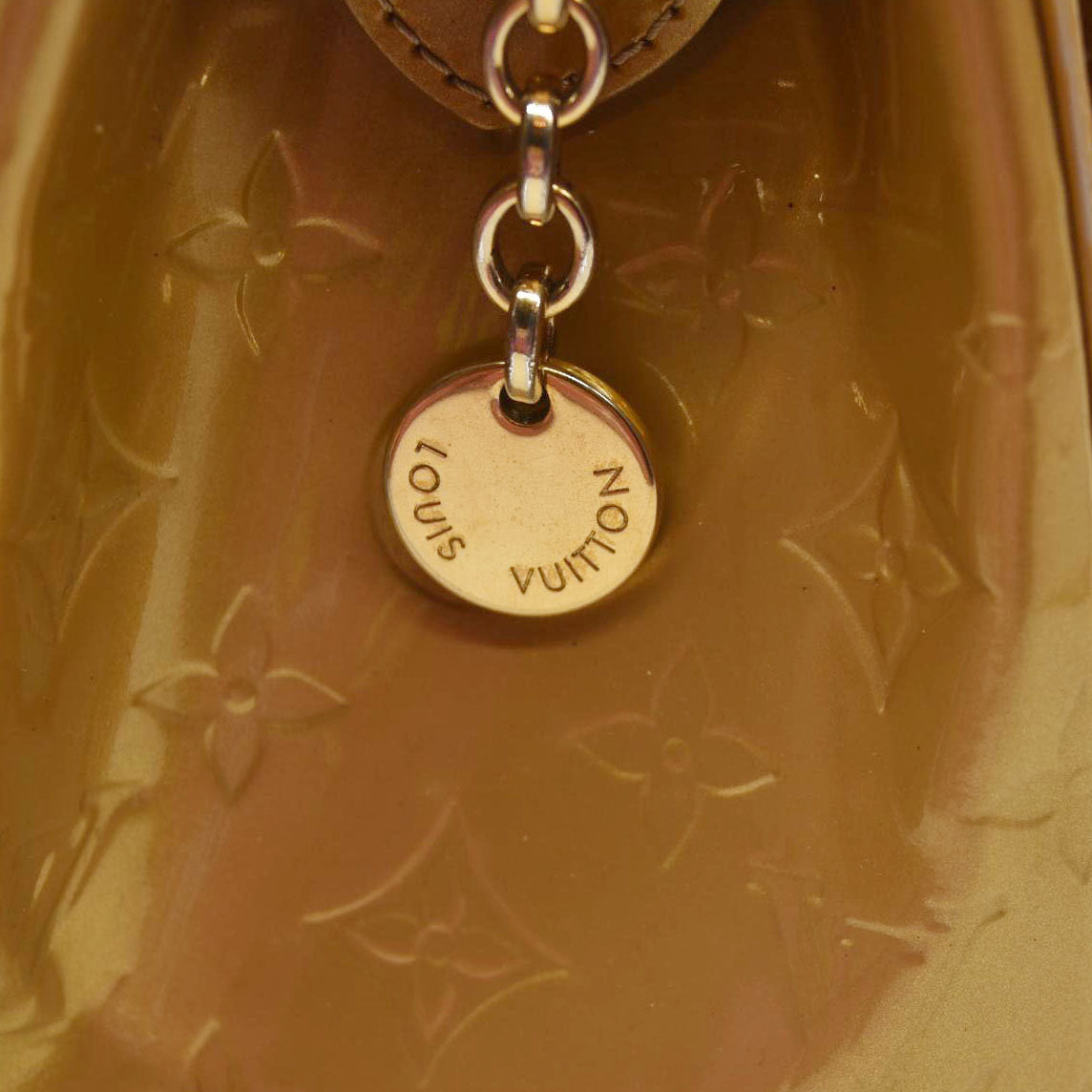 Louis Vuitton  Vernis Brea MM Blanc Corail DR2152