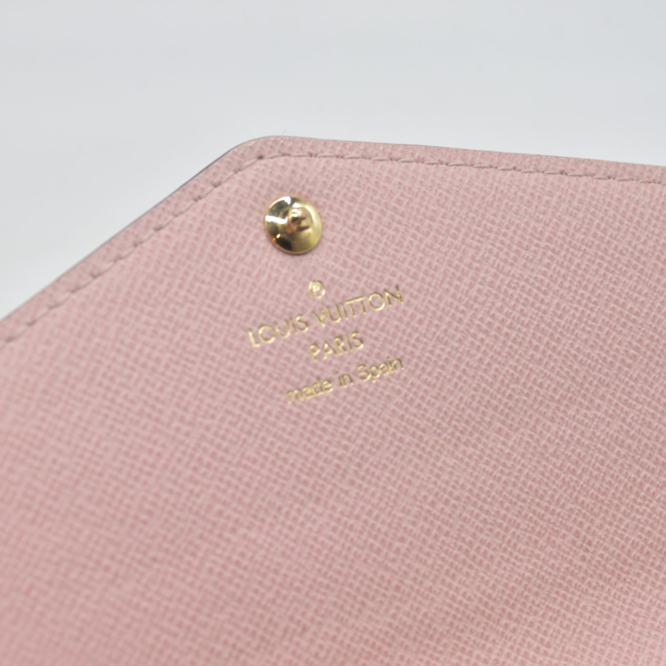 $775 2019 Louis Vuitton Damier Ebene Sarah Wallet NM Rose Ballerine CA4119