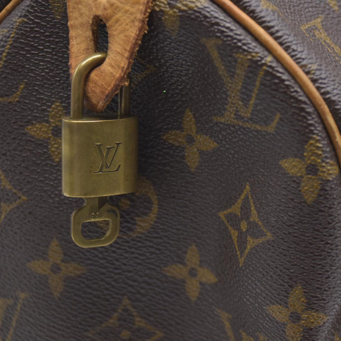 Louis Vuitton  Monogram Speedy 30 SD3009 with Lock and Key $1550 2009