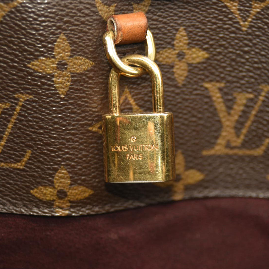 LOUIS VUITTON  Monogram Montaigne GM TR0145