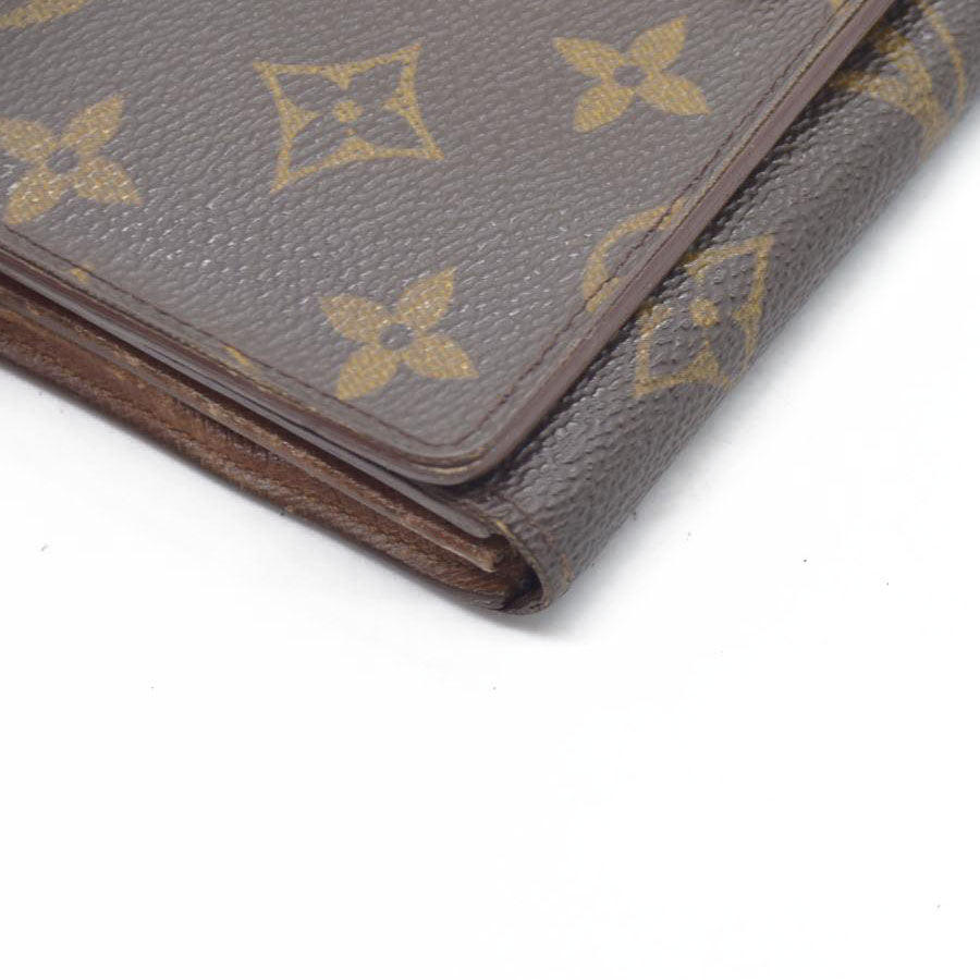 $560 Louis Vuitton  Monogram Porte-Monnaie Tresor Wallet