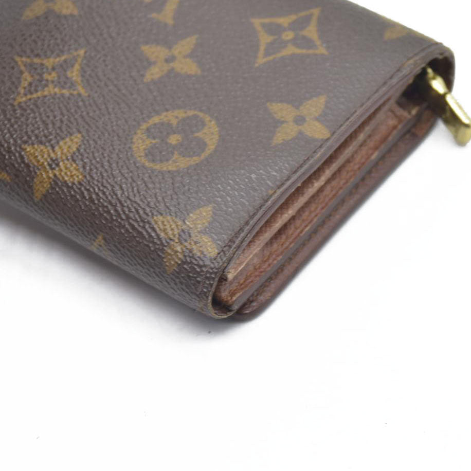 $560 Louis Vuitton  Monogram Porte-Monnaie Tresor Wallet