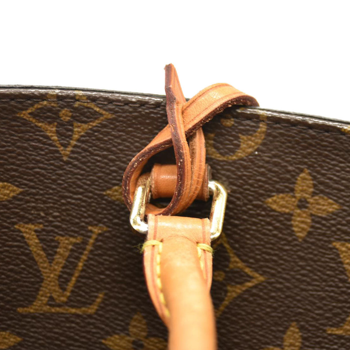 LOUIS VUITTON  Monogram Montaigne GM TR0145