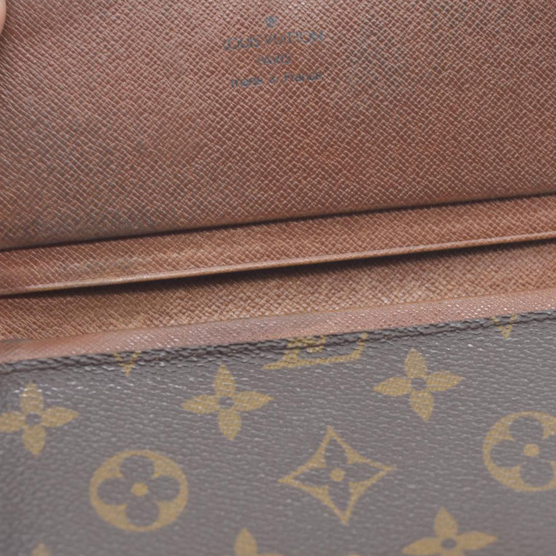 $560 Louis Vuitton  Monogram Porte-Monnaie Tresor Wallet