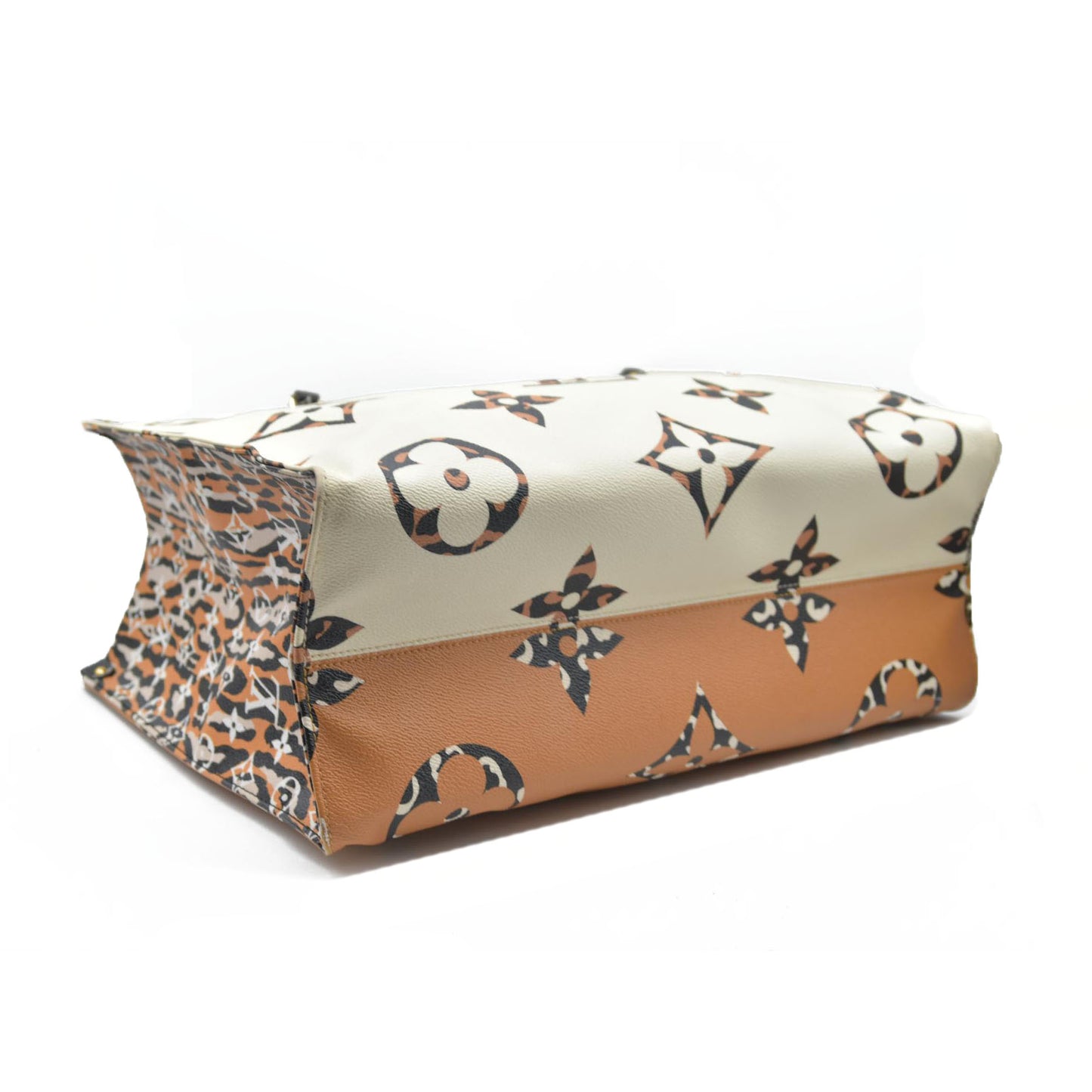 Louis Vuitton  Monogram Giant Jungle Onthego GM Ivory