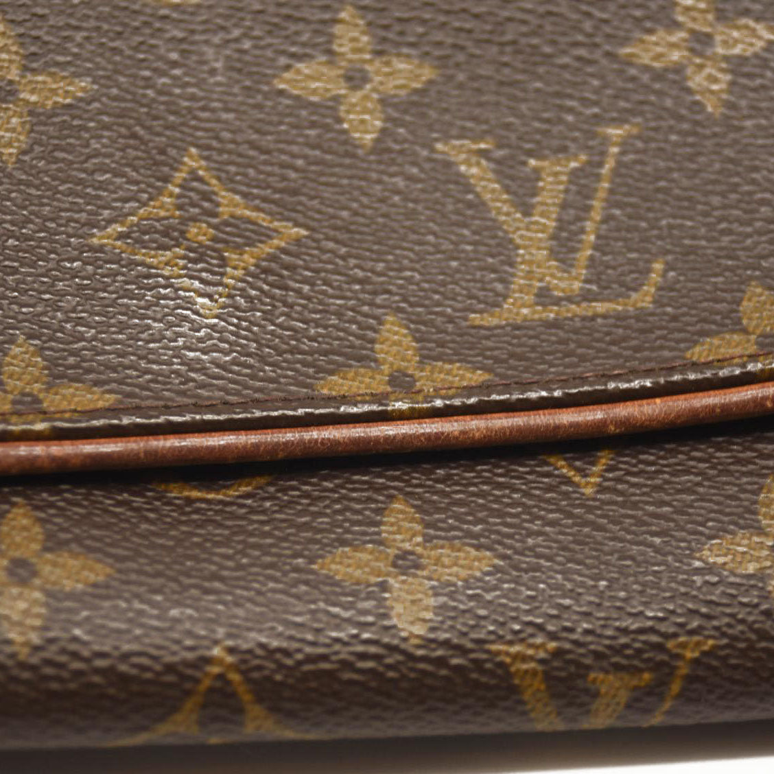 LOUIS VUITTON Monogram Pochette Twin PM