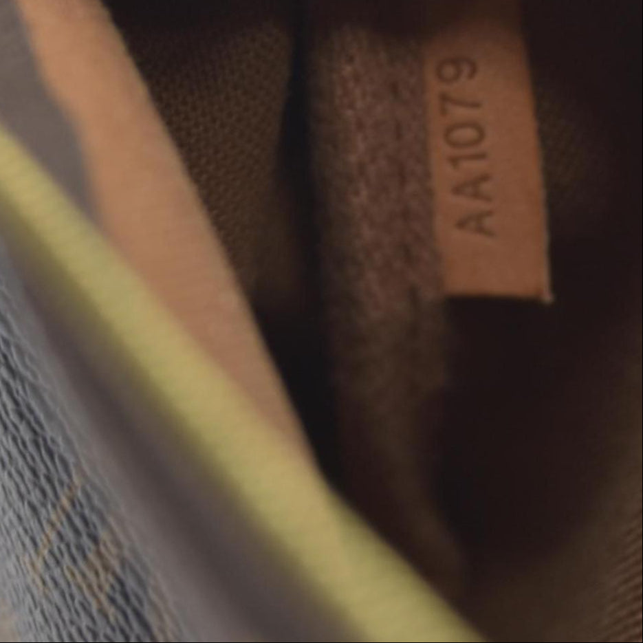 $1450 2009 Louis Vuitton LV Monogram Eva Pochette AA1079 CONSIGNMENT