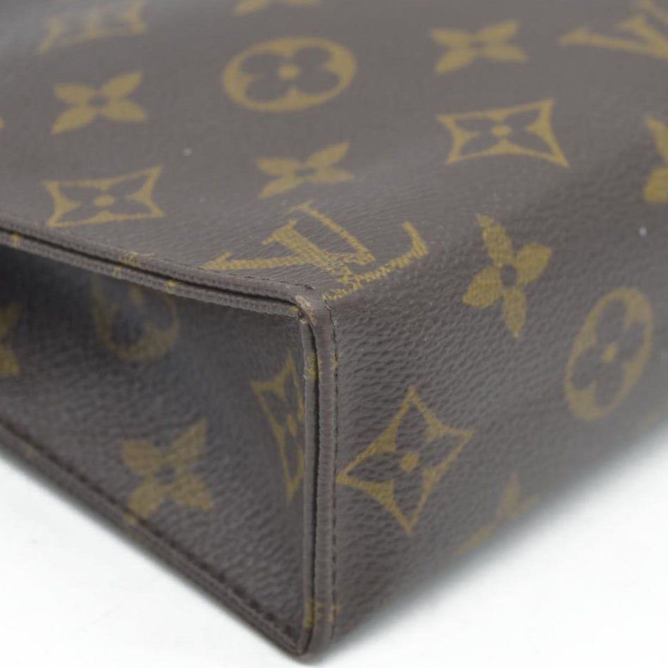 LOUIS VUITTON Monogram Posh Toilette 19 Pouch