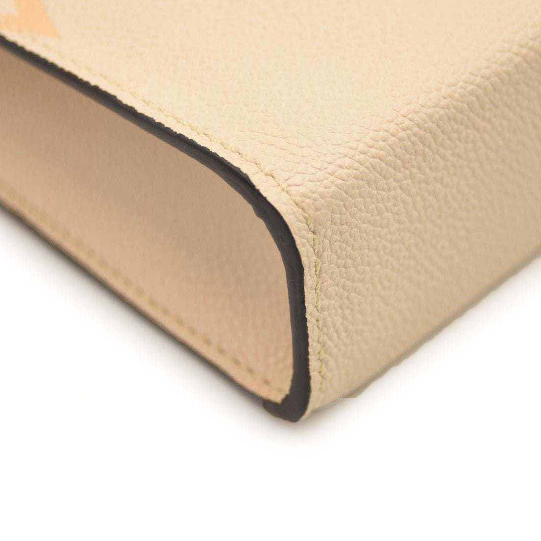 LOUIS VUITTON Empreinte Monogram Giant By The Pool Toiletry Pouch 26 Cream Saffron