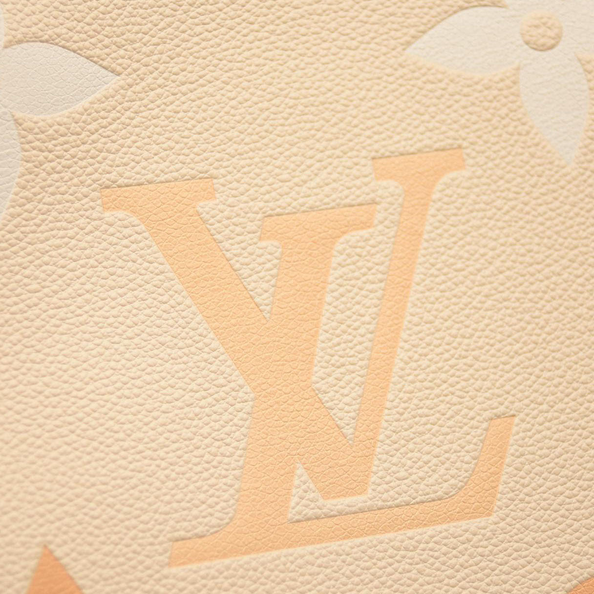 LOUIS VUITTON Empreinte Monogram Giant By The Pool Toiletry Pouch 26 Cream Saffron