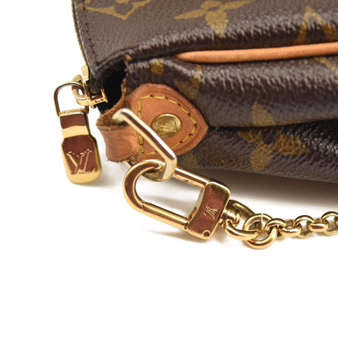 LOUIS VUITTON Monogram Eva Clutch